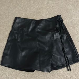 Abercrombie Pleather Skort